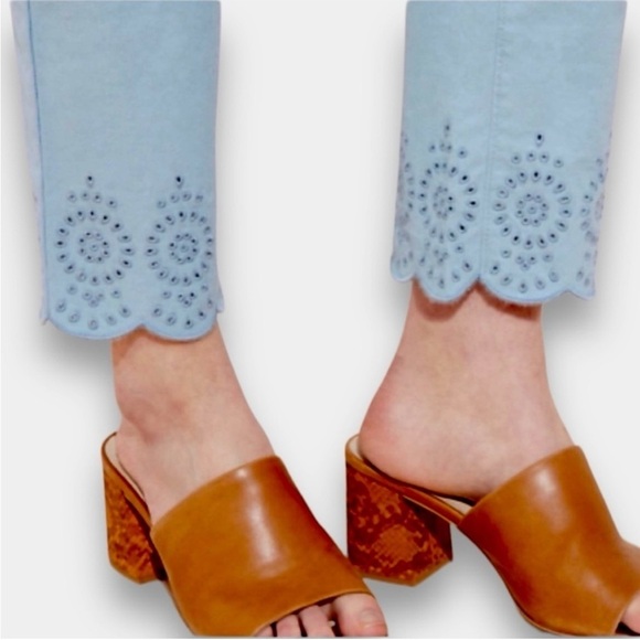 LOFT Blue Girlfriend Chino Pants Scalloped Eyelet Hem Size 10 Summer Beachy NWT - Picture 2 of 15
